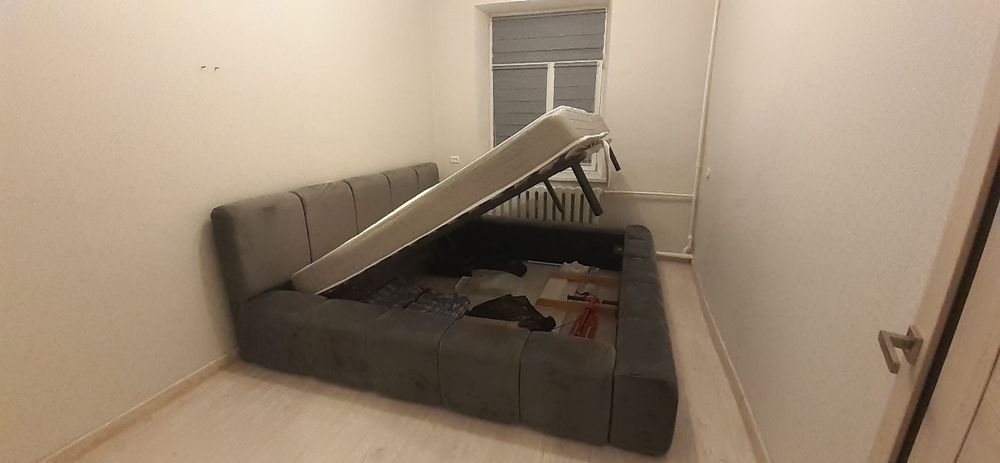 Кровать двуспальная