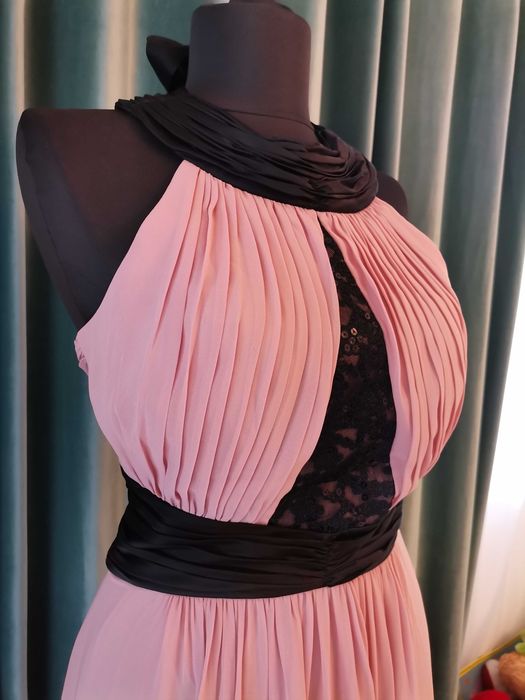 Rochie eleganta roz prafuit