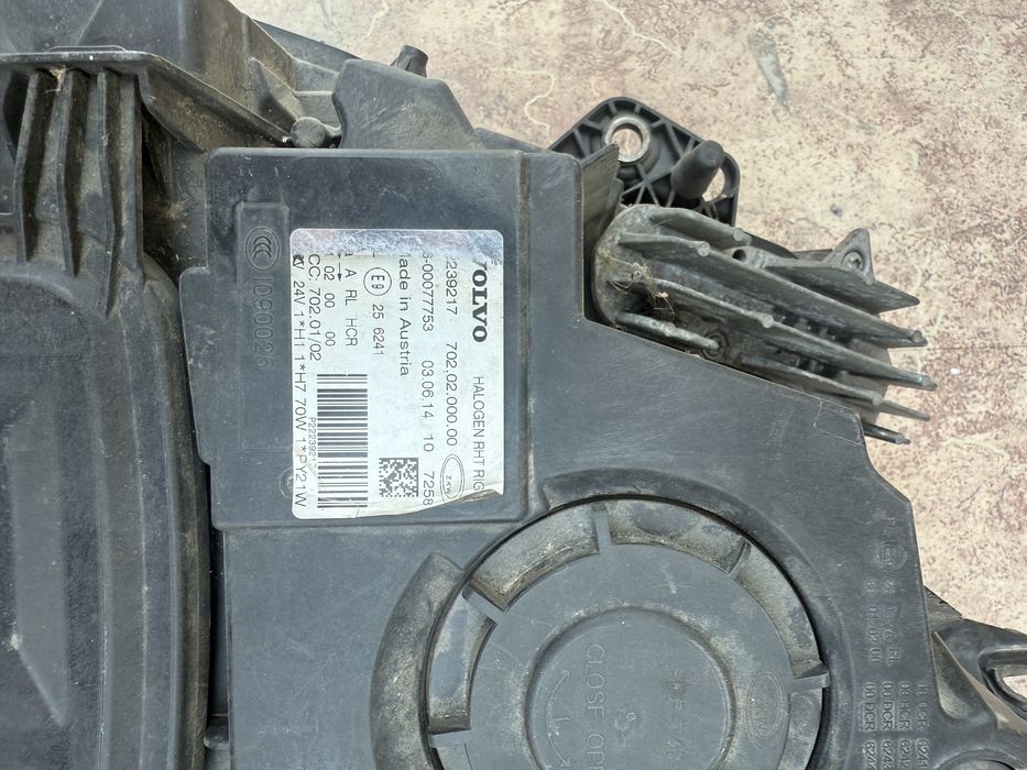 Фара на Volvo вольва