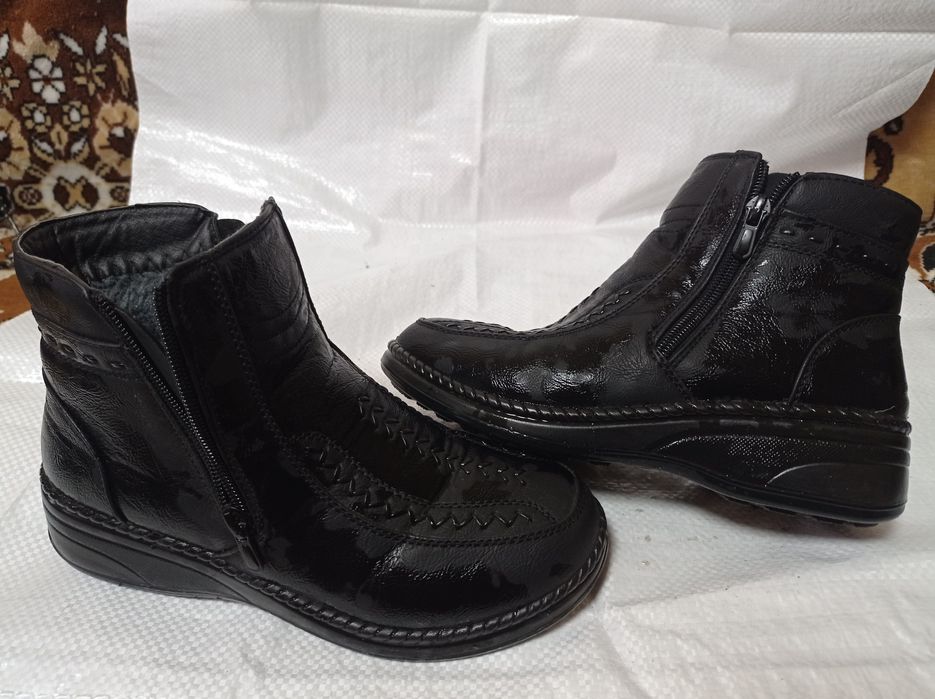 Продам обувь женскую