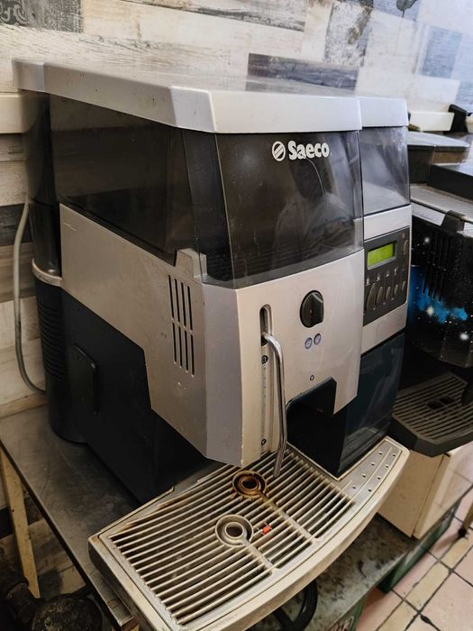 Кафе машина робот.