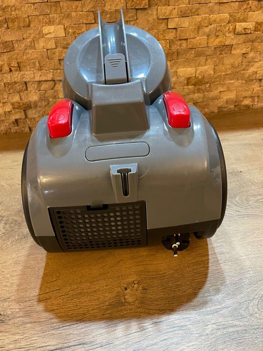 Aspirator ciclonic CleanMaxx