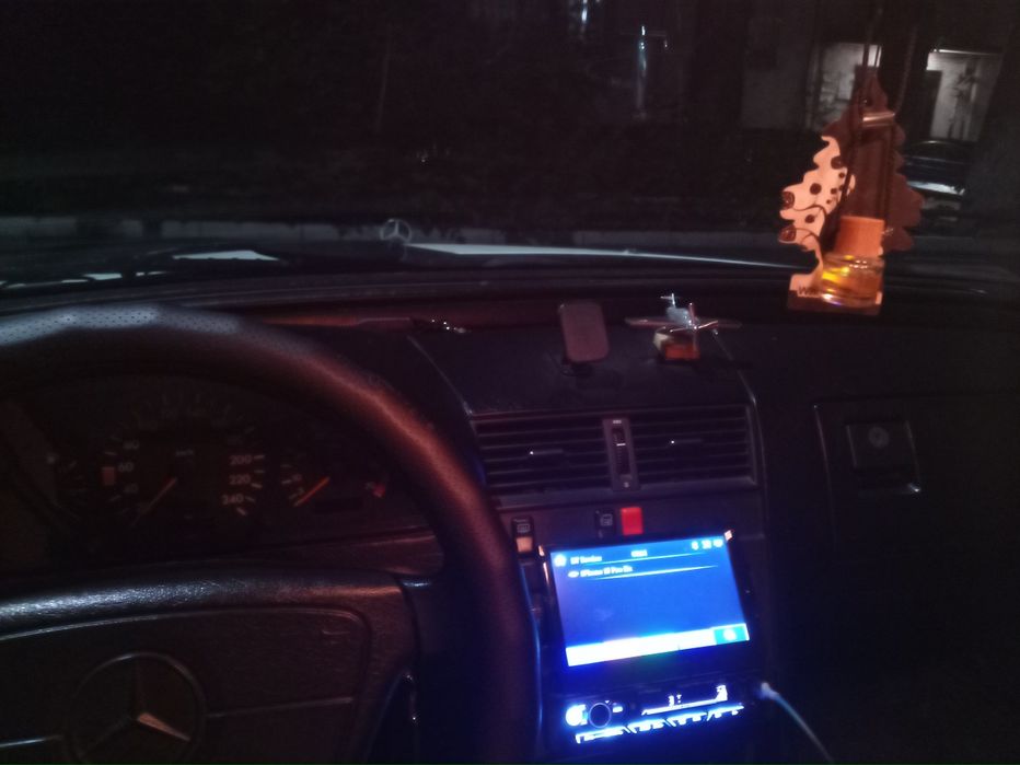 Продам мерседес с 180