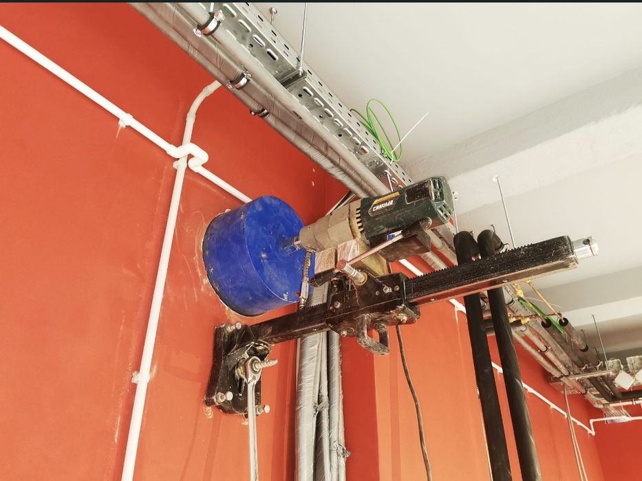 Gauri prin carotare pentru hote, centrale, sisteme de ventilatii,etc