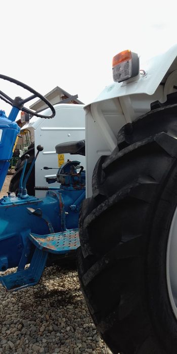 Tractor Ford 4600