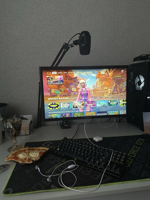 Монитор Samsung S22F350