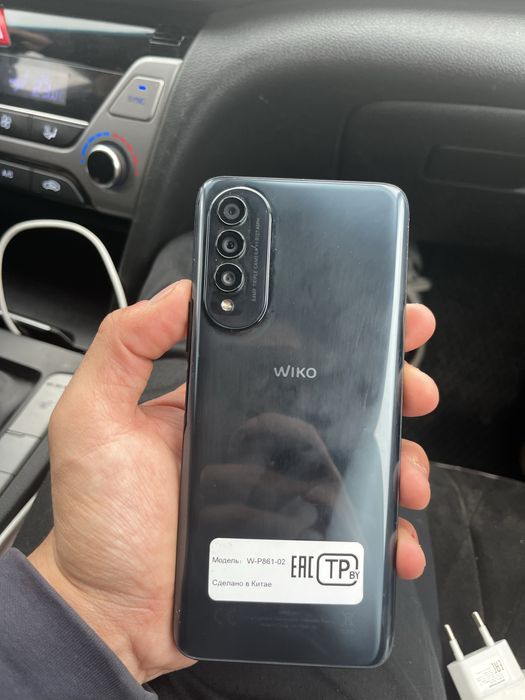 Продам смартфон wico
