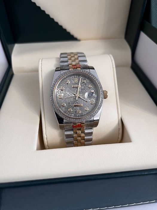 Часы Rolex золото с брилиантами