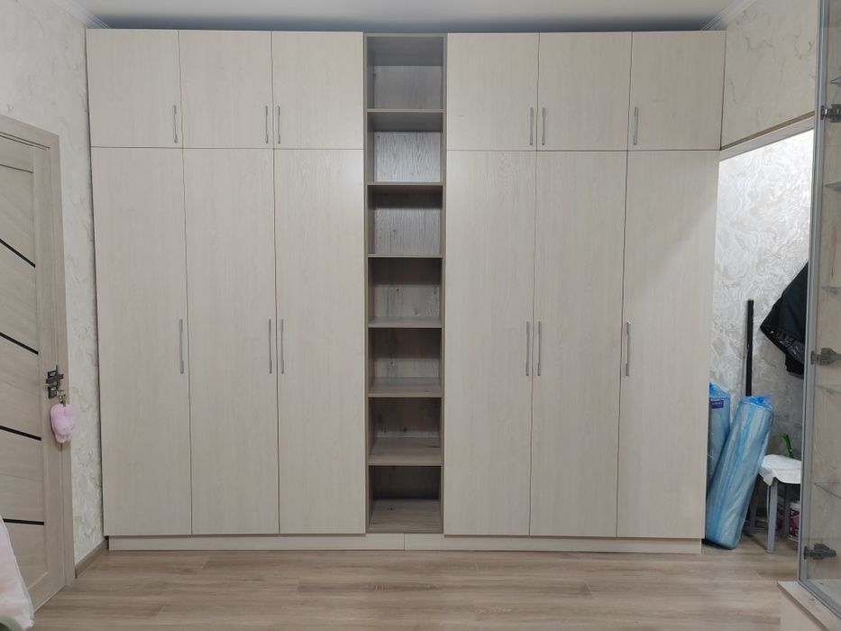 Качественная корпусная и мягкая мебель