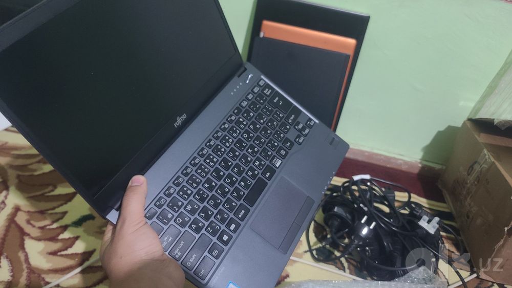 Fujitsu LifeBook U938 Core i5 8GB RAM SSD