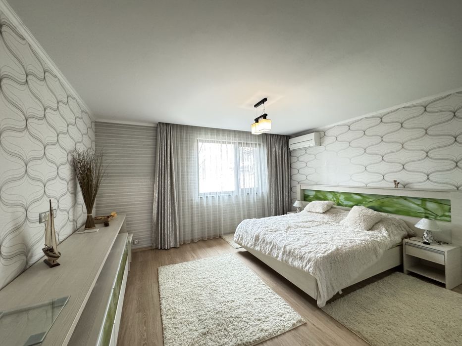 Продава се Къща в Казанлък - 270 кв.м за 943 €/кв.м - Снимка #10