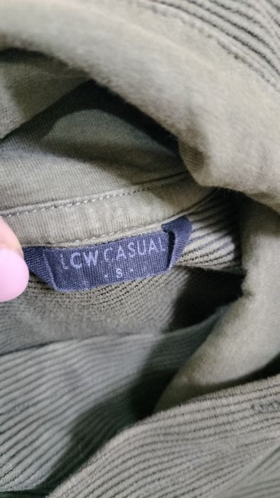 Кофта на мальчика красивого оливкого цвета