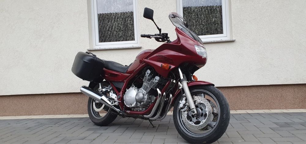 Motocicleta Yamaha