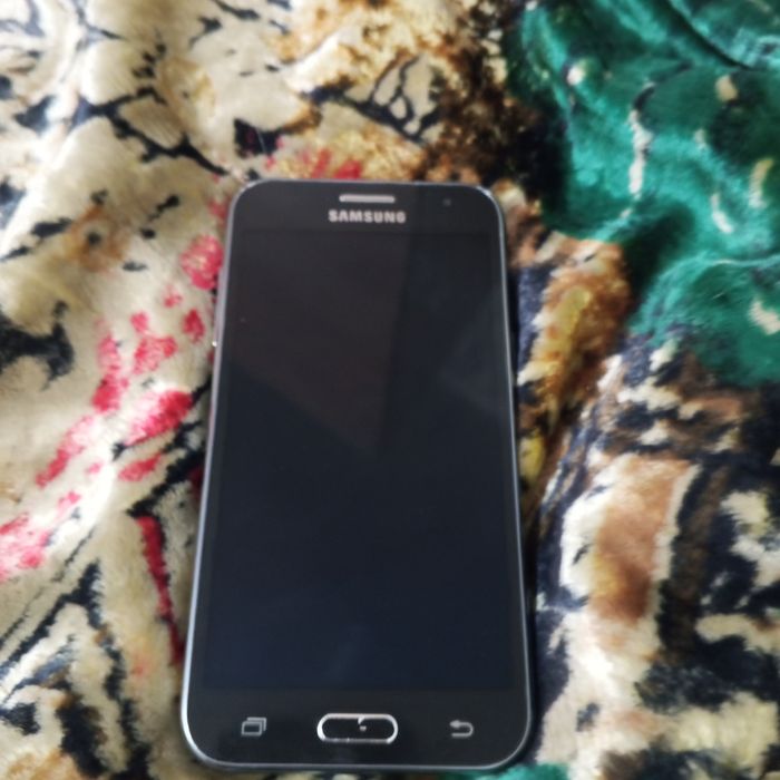 Samsung хороший.