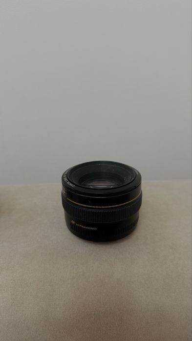 Обьектив Canon 50mm
