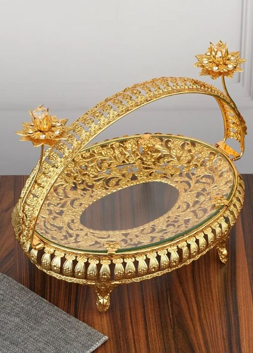 Сахарница и молочник