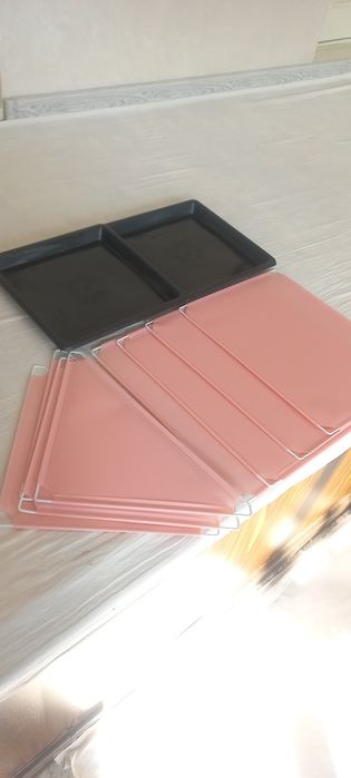 Quyon va toti boqish uchun qafas