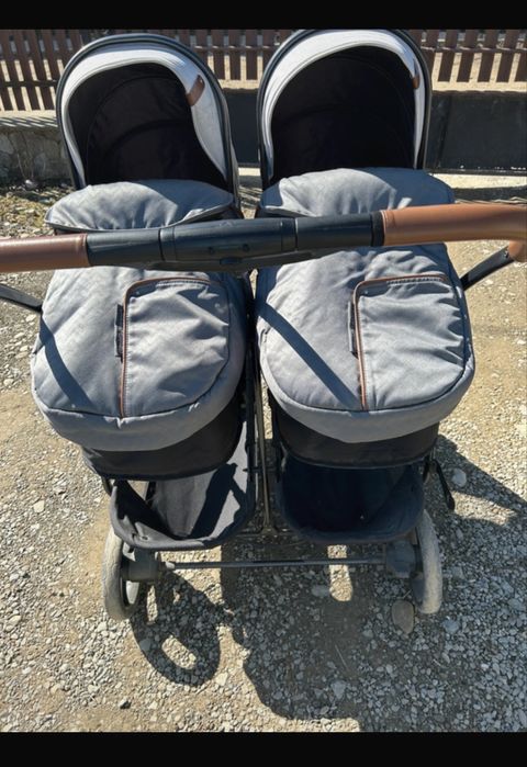 Carucior gemeni