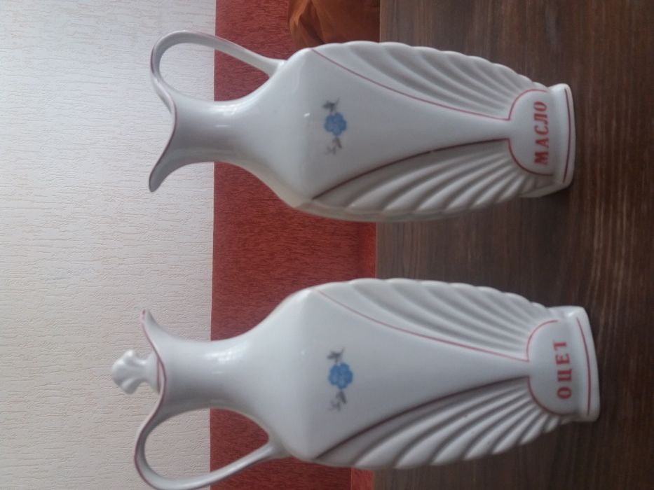 Ретро сервизи за подправки.