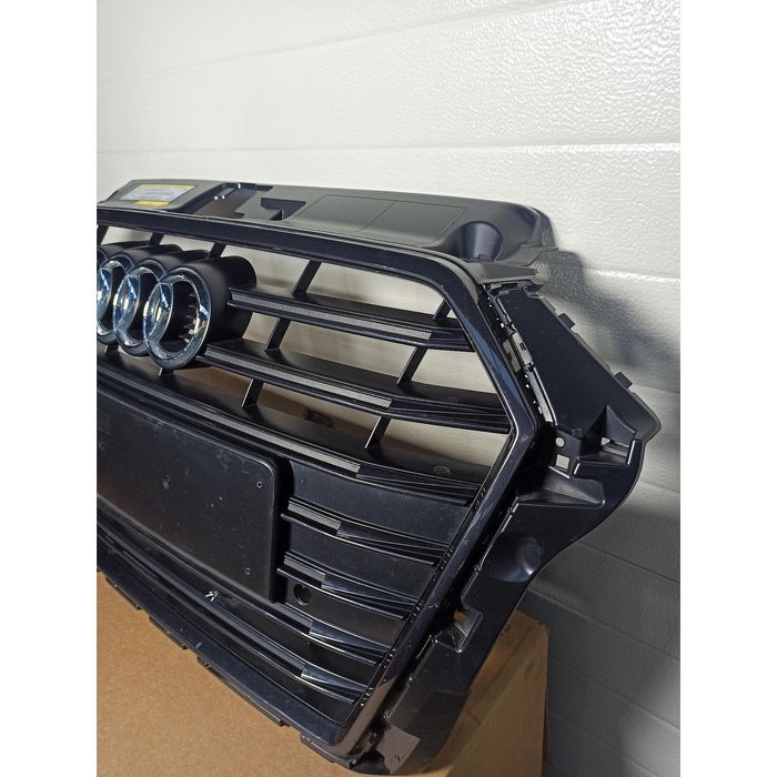 Предна решетка audi s3 a3 8v - 8v3853651ac