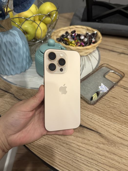 Iphone 16 pro продам