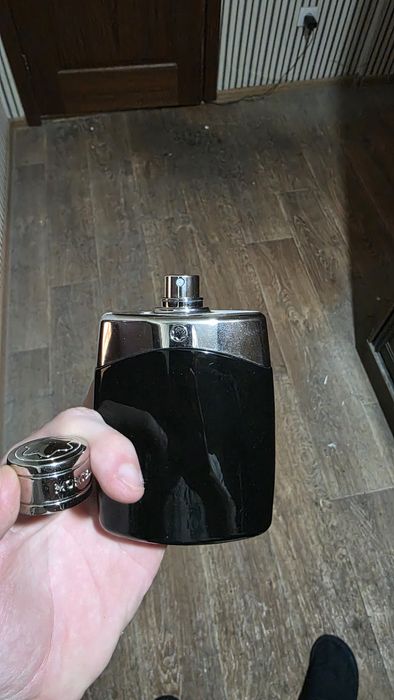 Продам парфюм montblac legend