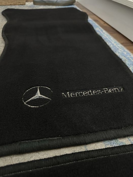 Коврики оригинал б/у мерседес w203