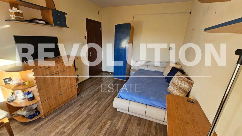 Дава се под наем Тристаен апартамент в Варна, Левски - 78 кв.м за 600 € - Снимка #2