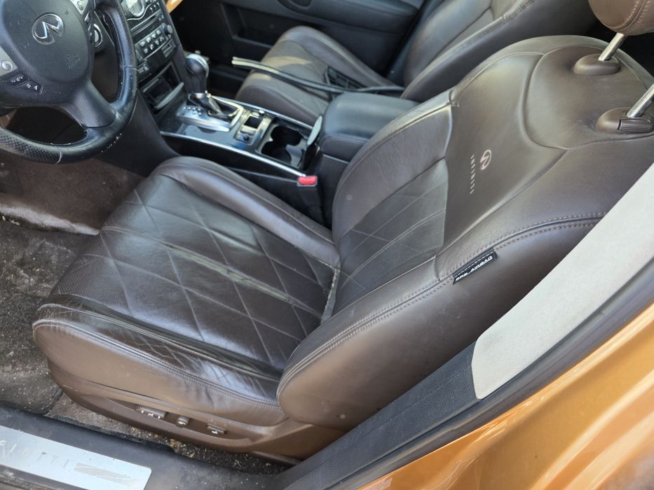 Infiniti fx35 продава се на части пали