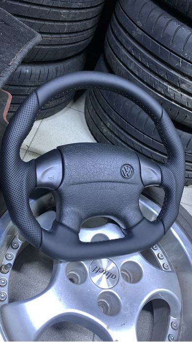 Рули с анатомией на Volkswagen