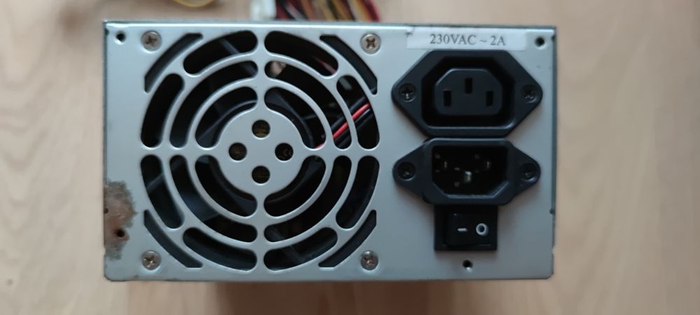 Ново захранване за сървър 250W FSP {FSP250-60GTV}