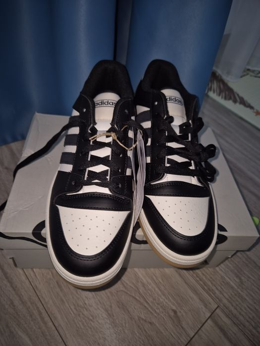 Adidas barbati,marimea 40