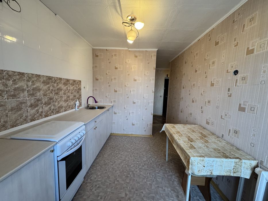 Продаём 2 комн. кв по ул. Гапеева 1
