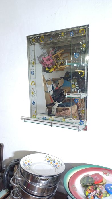 Раковина и зеркало