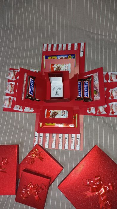 Подарочная коробка, раскладная