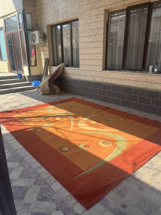 Продам ковер в отличном состоянии