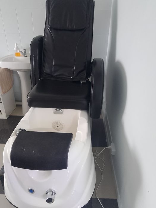 Продам педикюрное кресло