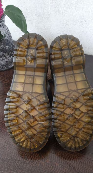 Продам ботинки зимние