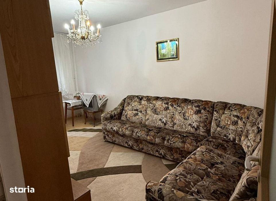 Apartament 2 camere Podul de Fier , 46 metri, etaj 3 Cod:162396