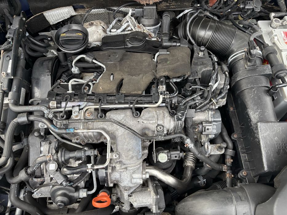 Motor Volkswagen Passat B6 CC Golf Tiguan Jetta Eos 2.0 TDI CBBB
