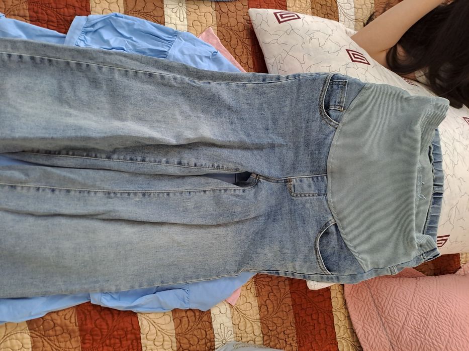 Отдам одежду для беременных