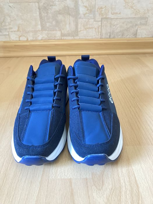 ECCO кроссовки новые!