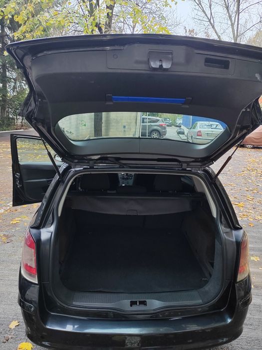 Opel Astra H Station Wagon