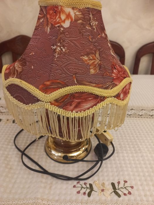 Лампа настольная