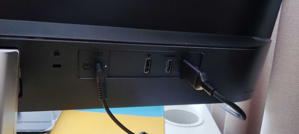 продам монитор HP