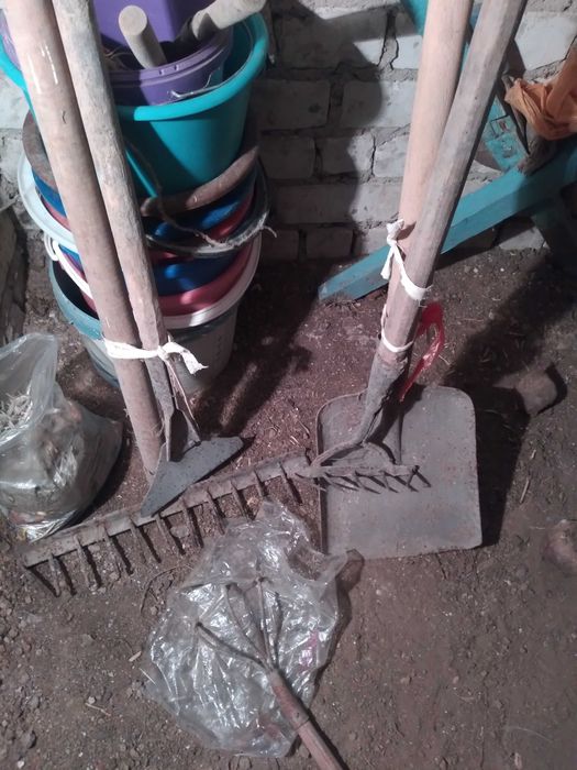 Дачный инвентарь