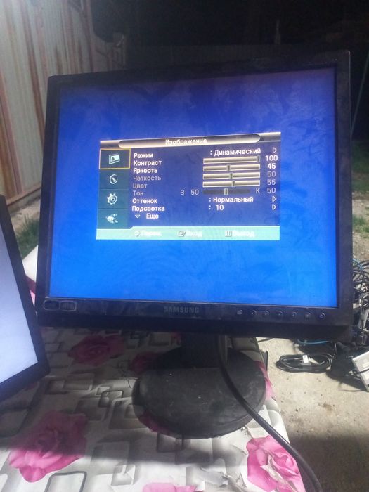 Монитор самсунг продам