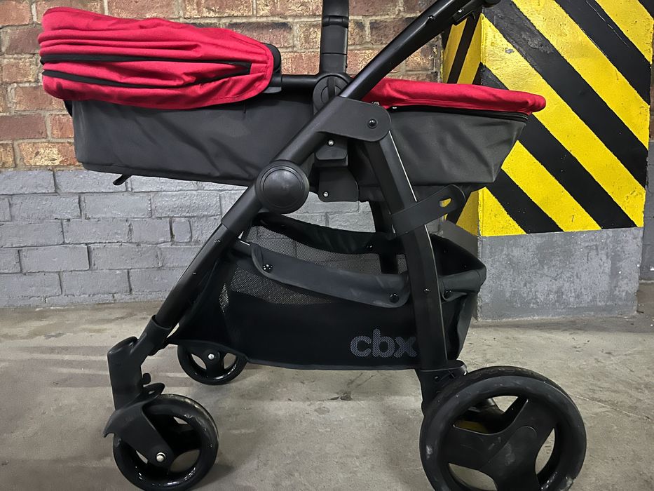 Продаю отличную коляску от компании Cybex