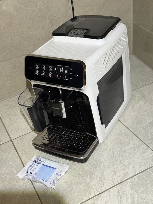 кафемашина Philips EP3243