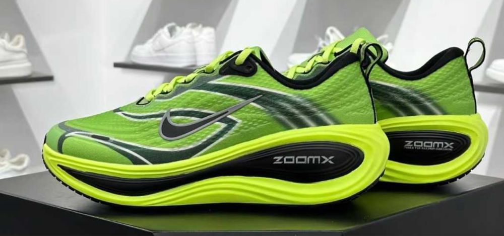 Нови мъжки маратонки Nike Vomero Plus Ekiden Pack Volt